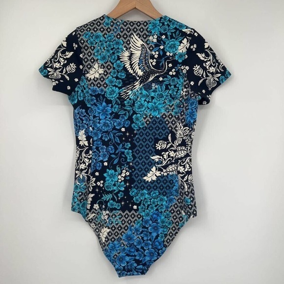 Johnny Was Fly Womens Zip Swimsuit Blue Floral Short Sleeve Neoprene One Piece M - Picture 4 of 9